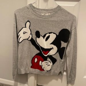 Gentle used Mickey Mouse girl sweater